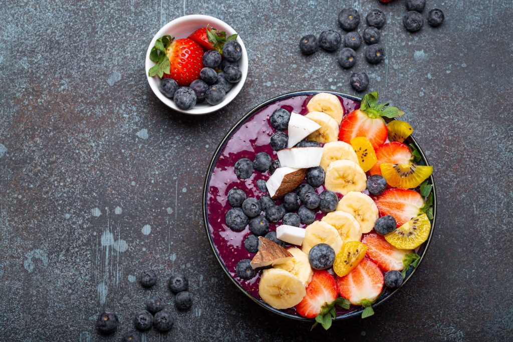 healthysummeracaismoothiebowlwithchiaseeds20260108071143utc Royaldrink